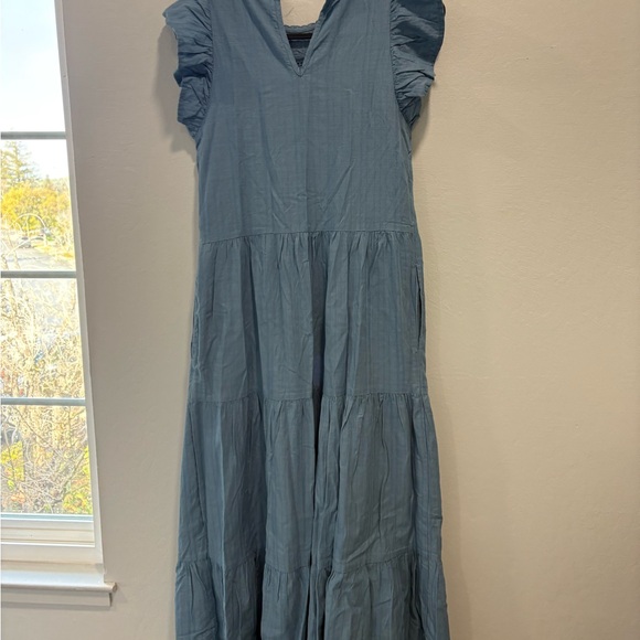 Universal Thread Embroidered Blue Garment - Picture 7 of 9